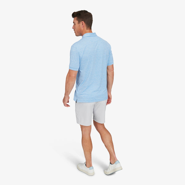 Versa Polo - Azure Blue Heather, lifestyle/model photo