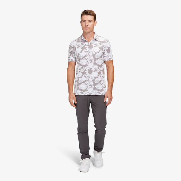 Versa Polo - White Camo, lifestyle/model photo