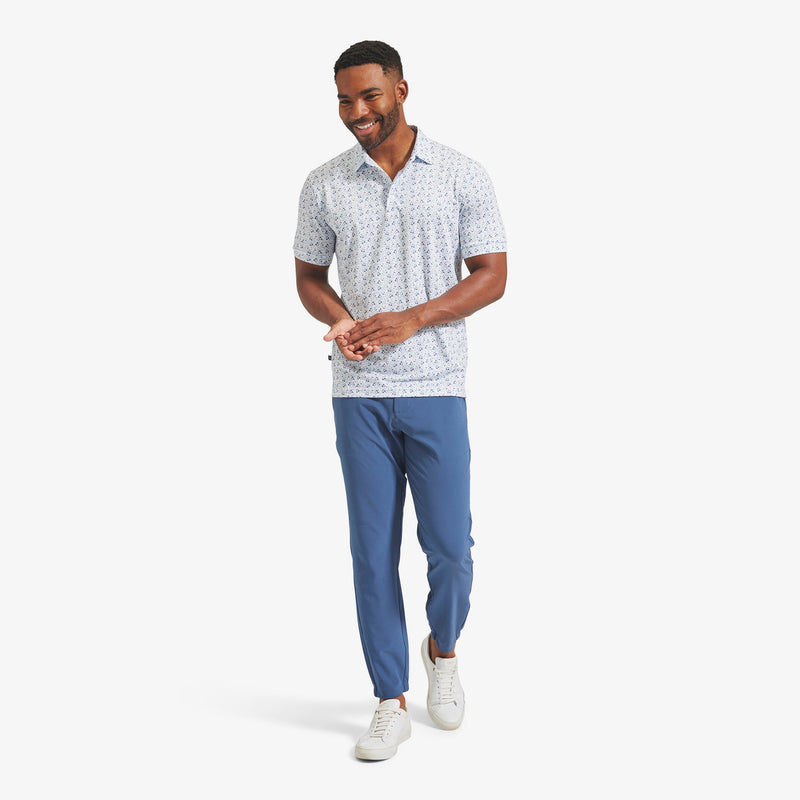 Versa Polo - Two-Putt Print, lifestyle/model