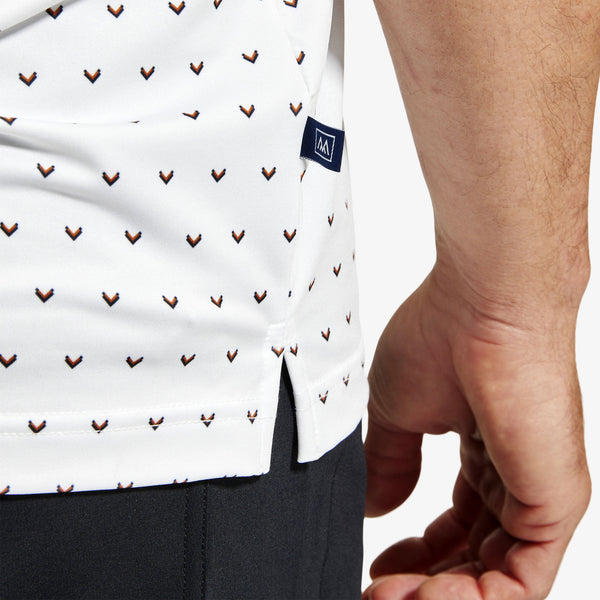 Versa Polo - White Chevron Print, lifestyle/model photo