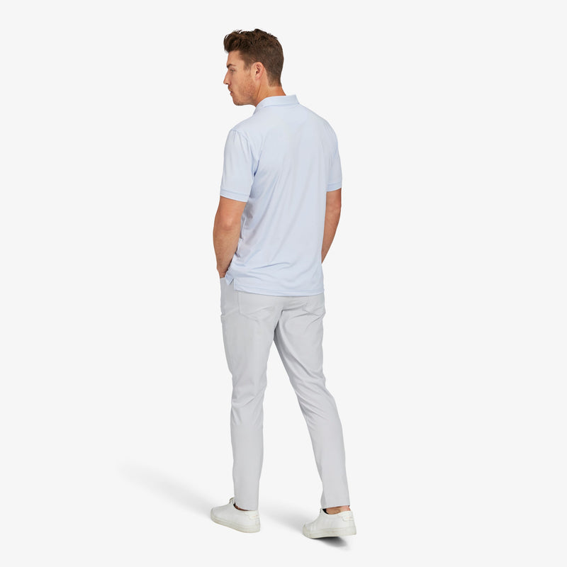 Versa Polo - Sky Solid, lifestyle/model