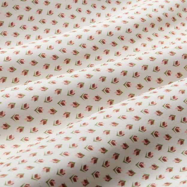 White Pink Geo Floral&nbsp;Print Close-up/Swatch