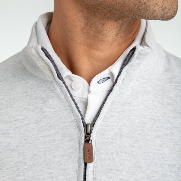 Hillman - Light Grey White Heather, lifestyle/model photo