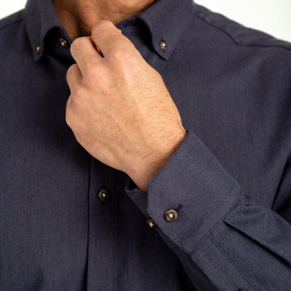 Ludlow - Solid Navy, lifestyle/model photo