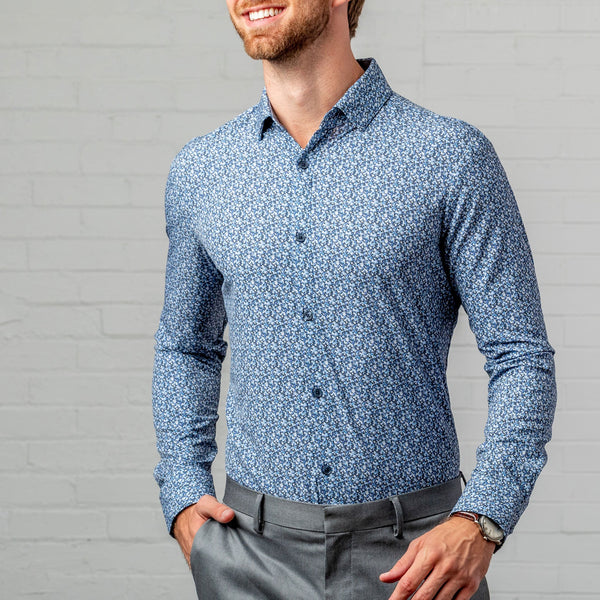 Robinson - Light Blue Print, lifestyle/model photo